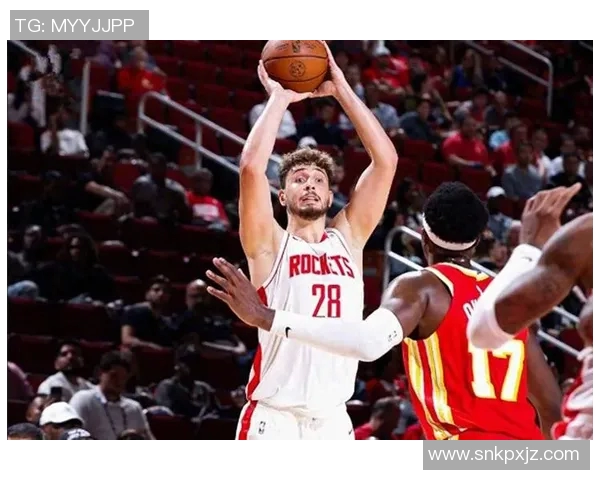 火箭新援表现惊艳本赛季底薪球员展现攻守兼备实力